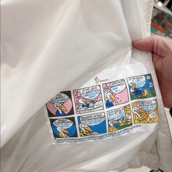 Moncler size2 - Picture 7 of 8